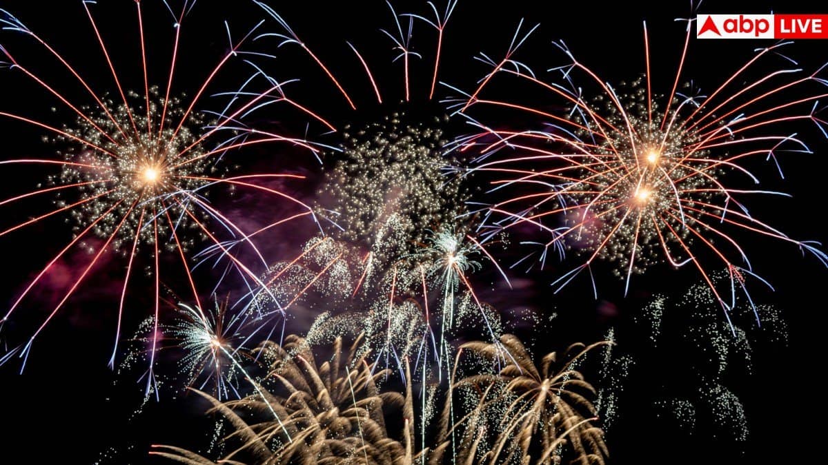 Kids Health during Diwali: पटाखों के शोर और पॉल्यूशन में न हो जाए आपके बेबी की तबीयत खराब, अपनाएं ये टिप्स